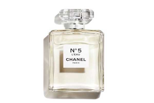 香水香味儿持久的方法 香水香味儿持久的方法