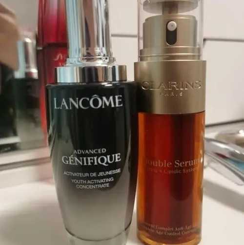 娇韵诗双萃精华和兰蔻小黑瓶精华哪个好用？