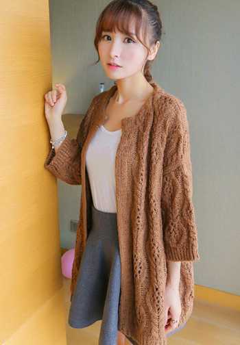 开衫毛衣里面搭配什么？开衫穿什么打底比较好