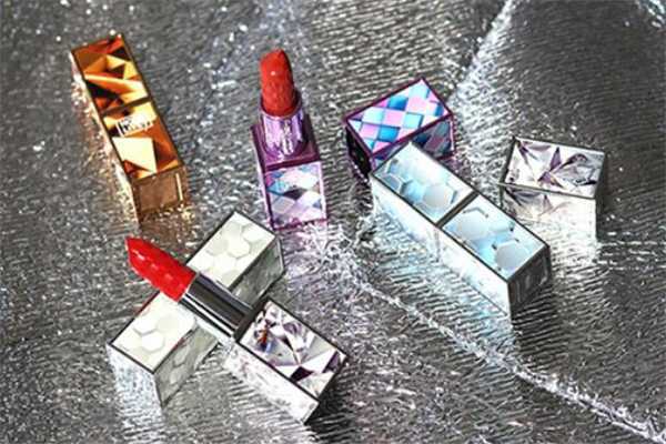 hold live魔方幻境口红色号有哪些?hold live魔方口红好看吗 hold live魔方幻境口红色号有哪些?hold live魔方口红好看吗