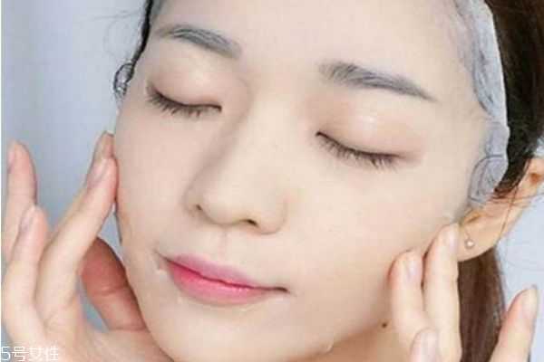 为什么敷面膜前要拍水