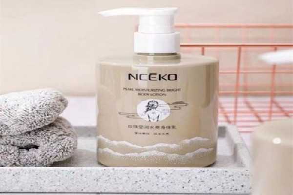 长时间用身体乳会有依赖性吗 长时间用身体乳会有依赖性吗