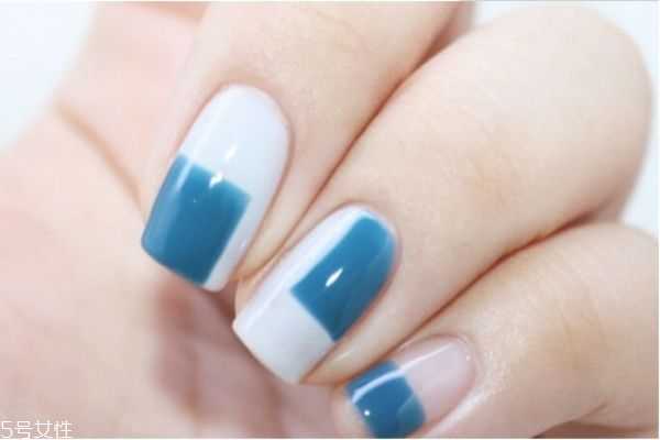 日系田园风美甲怎么做？丝绒美甲做法教程
