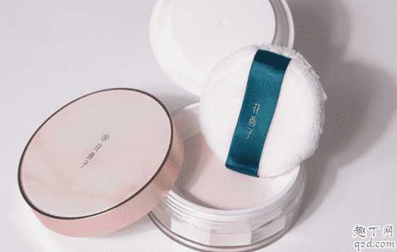 滋色粉饼和花西子散粉哪个好用？资色粉饼和花西子散粉买哪个