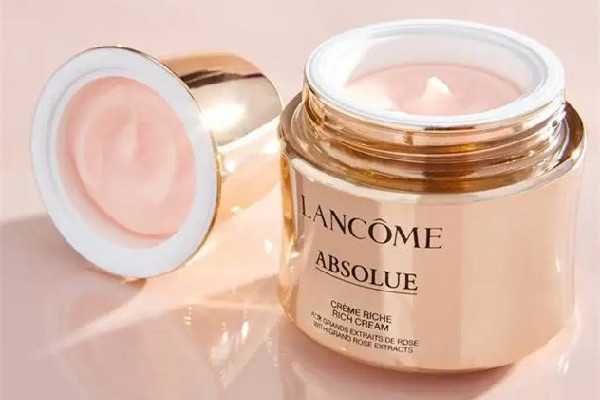 面霜白天用还是晚上用效果好 面霜白天用还是晚上用效果好