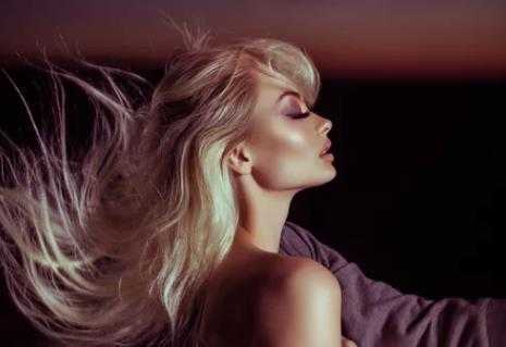 化妆一定要用散粉吗