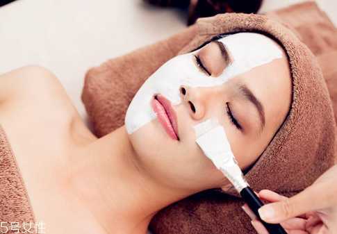 睡眠面膜可以直接涂在脸上吗