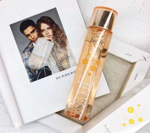 油性肌肤适合什么平衡露 油性肌肤适合什么平衡露