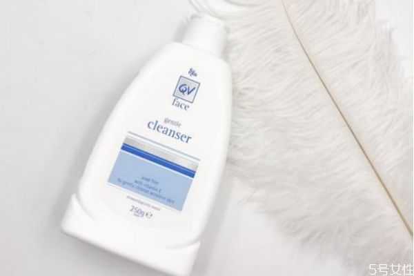 洗面奶是早晚都要用吗?洗面奶起皮正常现象吗
