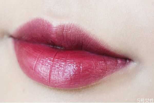 mac hang up适合黄皮吗？mac口红hang up什么颜色