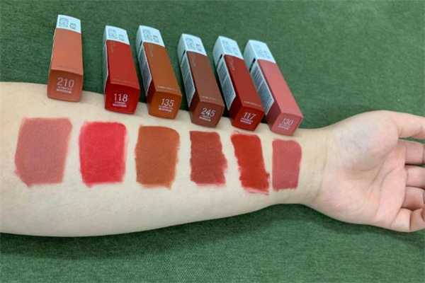 美宝莲接吻棒哪个颜色好看