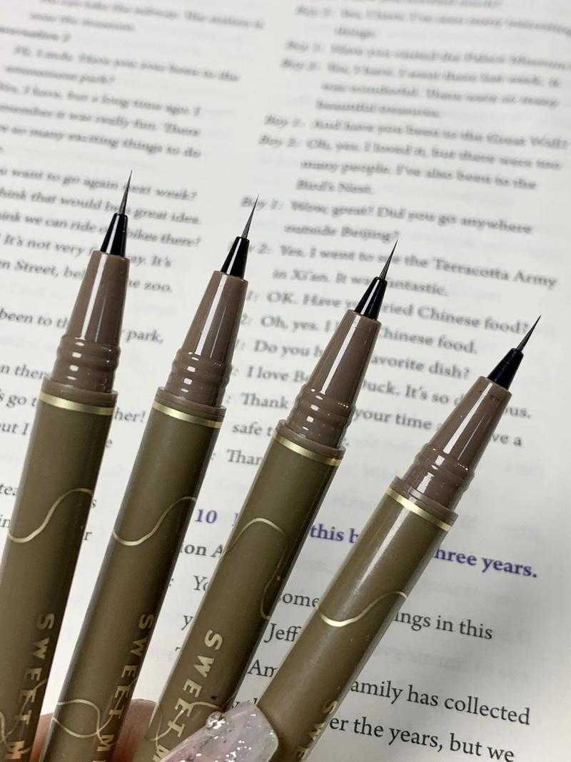 眼线笔棉头是硬头吗