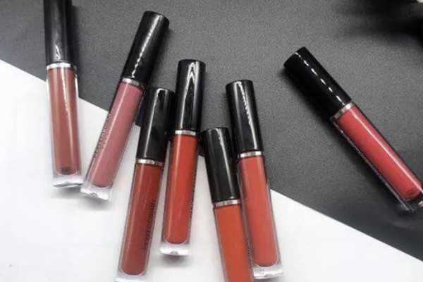 李佳琦推荐的完美日记口红是什么色?完美日记口红哪些好看 李佳琦推荐的完美日记口红是什么色?完美日记口红哪些好看