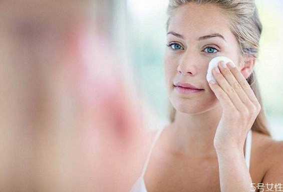 午睡一小时需要卸妆吗？午睡要摘掉隐形眼镜吗