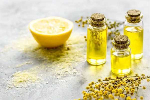 柠檬精油可以白天使用吗 柠檬精油可以白天使用吗