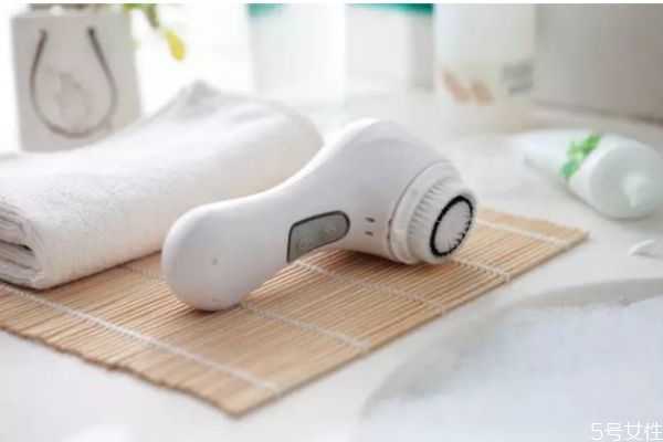 洁面仪会伤害皮肤吗？洁面仪能不能早晚都使用