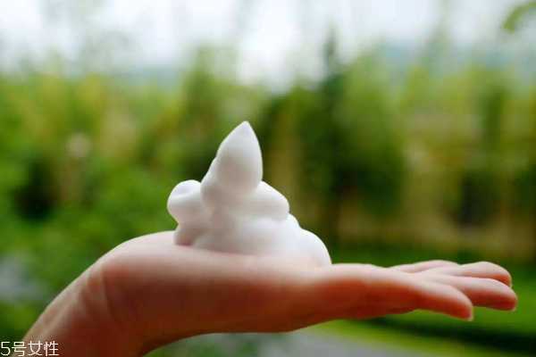 洗面奶怎么用效果好