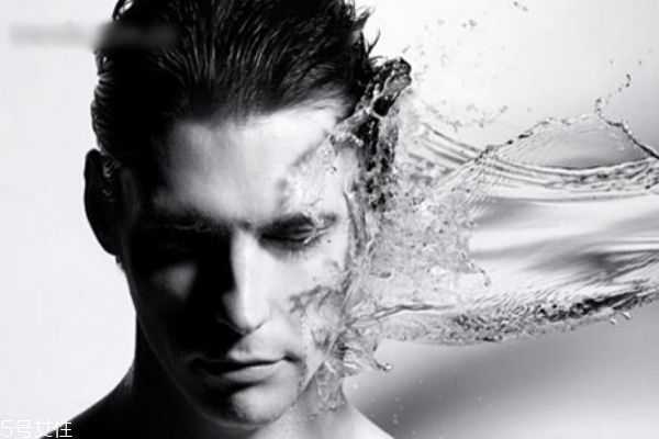 男生擦脸一般用什么