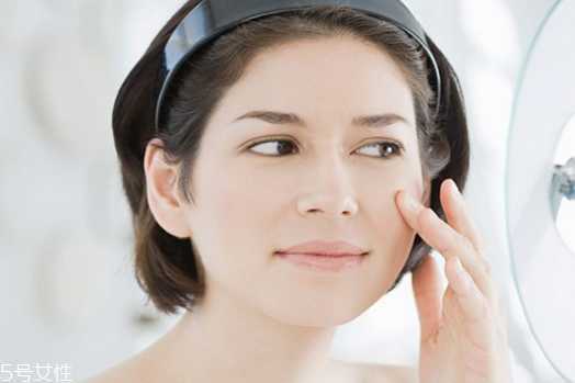 夏天皮肤出油怎么办