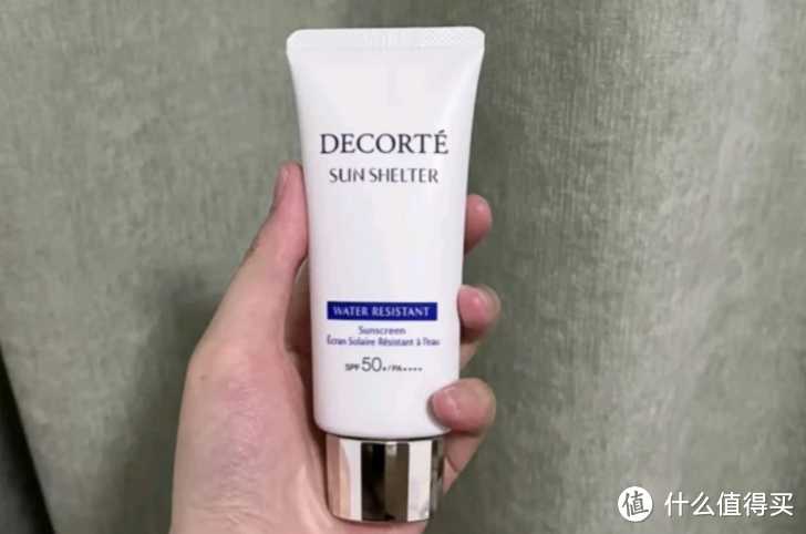 防晒新宠大揭秘！六款热门防晒，总有一款让你爱不释手~