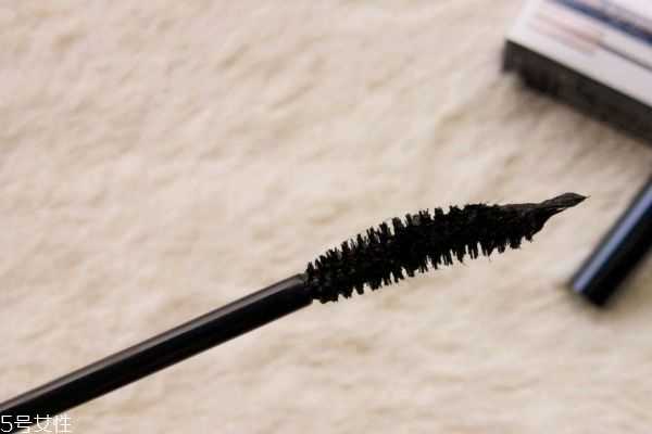 睫毛怎么刷好看?睫毛膏使用技巧和方法 睫毛怎么刷好看?睫毛膏使用技巧和方法