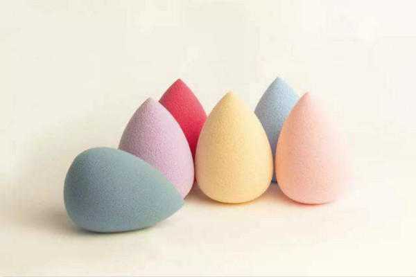 女生化妆都需要什么化妆品和工具