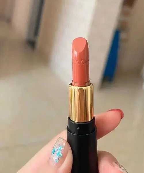 兰蔻196口红保质期多久 兰蔻196口红保质期多久