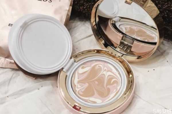 豹纹气垫和爱敬哪个好用？dpc气垫跟爱敬哪个好