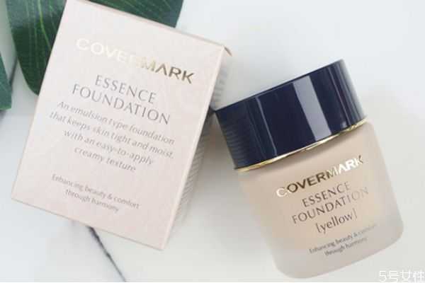 粉底霜可以直接涂脸上吗？粉底霜可以单独使用吗