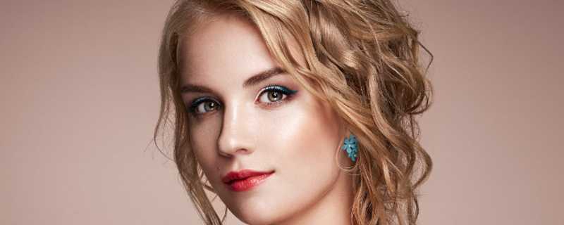 短头发怎么用发膜 短头发用发膜方法