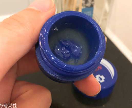 润唇膏怎么挑选？润唇膏注意事项