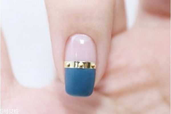 日系田园风美甲怎么做？丝绒美甲做法教程