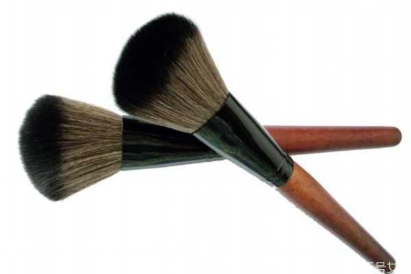 散粉刷怎么使用？散粉刷可以用来上粉饼吗