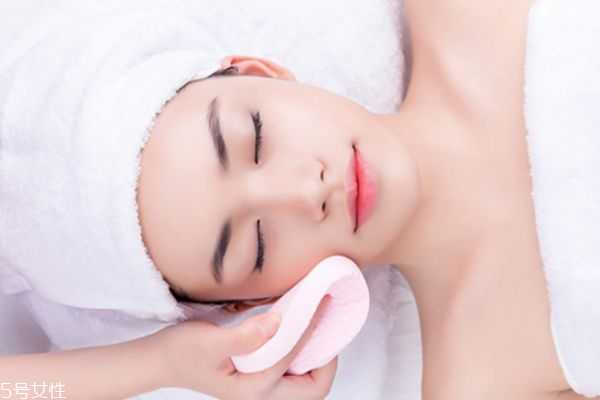 美容液在哪个步骤使用