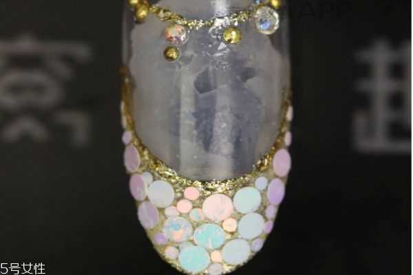 法式美甲如何做？法式美甲教程