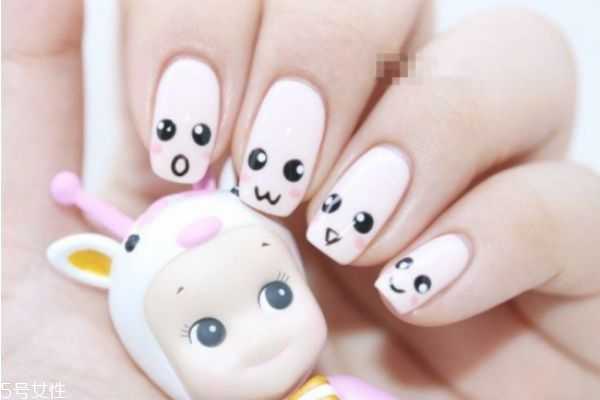 卡通手绘美甲怎么做？动物图案卡通美甲怎么做