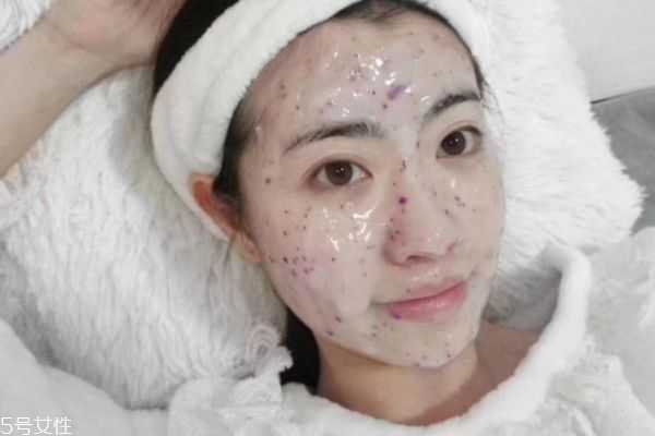 水疗面膜有什么功效呢 水疗面膜做完后有什么要注意的呢