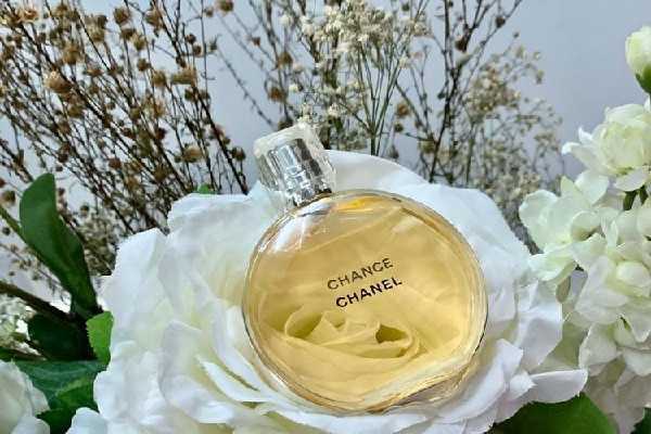 怎么看香奈儿香水的生产日期 怎么看香奈儿香水的生产日期
