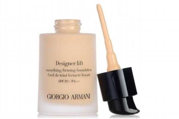 粉底液一次用多少毫升？粉底液一泵是按到底吗