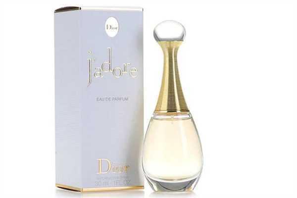 迪奥香水有几种香型?迪奥香水喷几下合适 迪奥香水有几种香型?迪奥香水喷几下合适