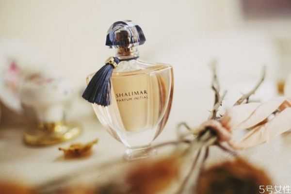 香水的作用有什么 香水的作用有什么