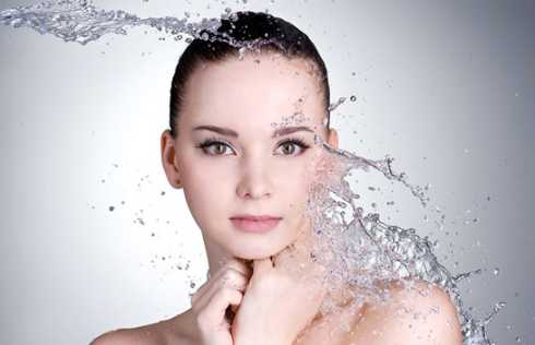 食盐洗脸有什么好处和坏处 食盐洗脸的正确方法