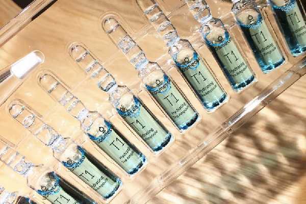 安瓶精华液和精华液的区别