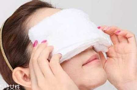 热毛巾敷眼睛好不好?热毛巾敷眼睛的好处 热毛巾敷眼睛好不好?热毛巾敷眼睛的好处