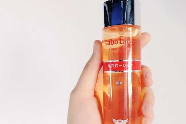 补水细致毛孔用什么 补水细致毛孔用什么