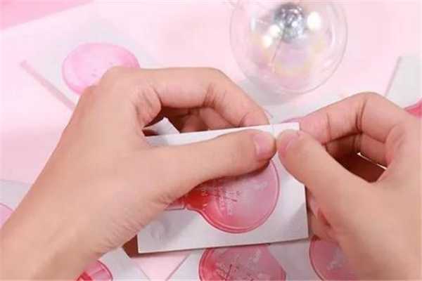 ladykin小灯泡精华怎么用