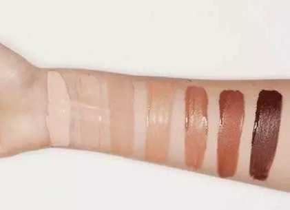 涂bb霜好还是粉底液好 涂bb霜好还是粉底液好