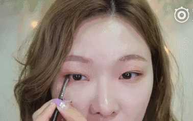 内双眼皮画眼妆技巧 先画眼妆还是先贴双眼皮贴