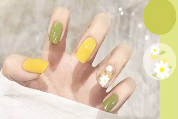 美甲多久做一次比较好 美甲多久做一次比较好