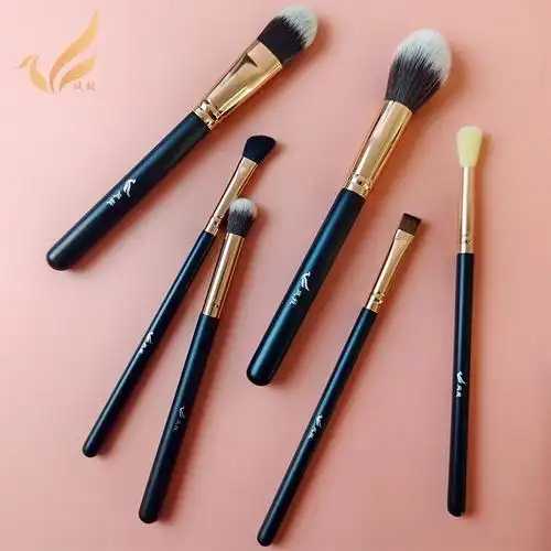 粉底刷过期还能用吗